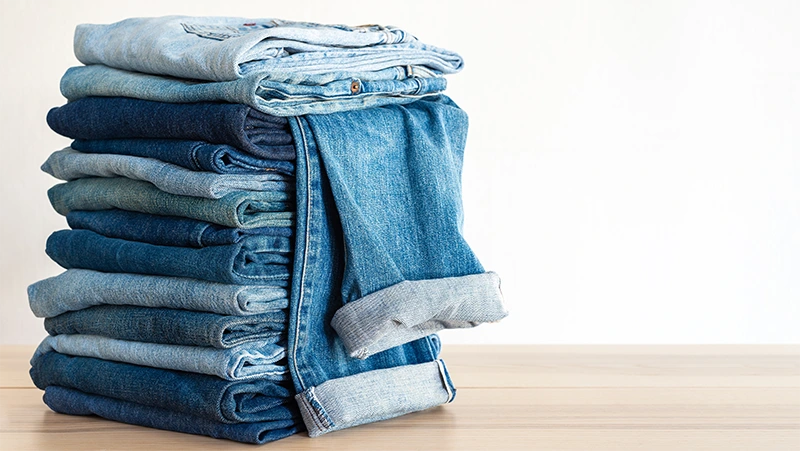 Mẹo tẩy vết bẩn trên quần jean cực đơn giản