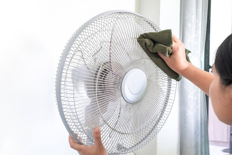 Cách vệ sinh quạt điện sạch bụi